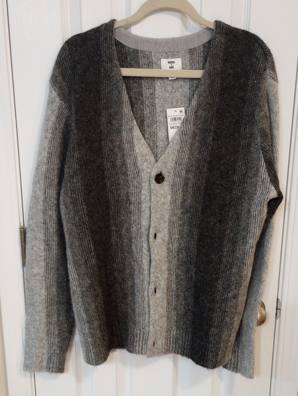 Men’s Two-Tone Gray Ribbed V-Neck Cardigan
